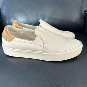 UGG Cahlvan‎ White Leather Slip On Sneaker Women's SIZE 7
